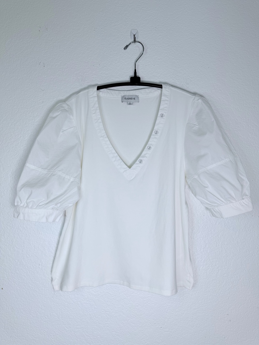 Evereve‎ White V-Neck Puff Sleeve Blouse, Size M